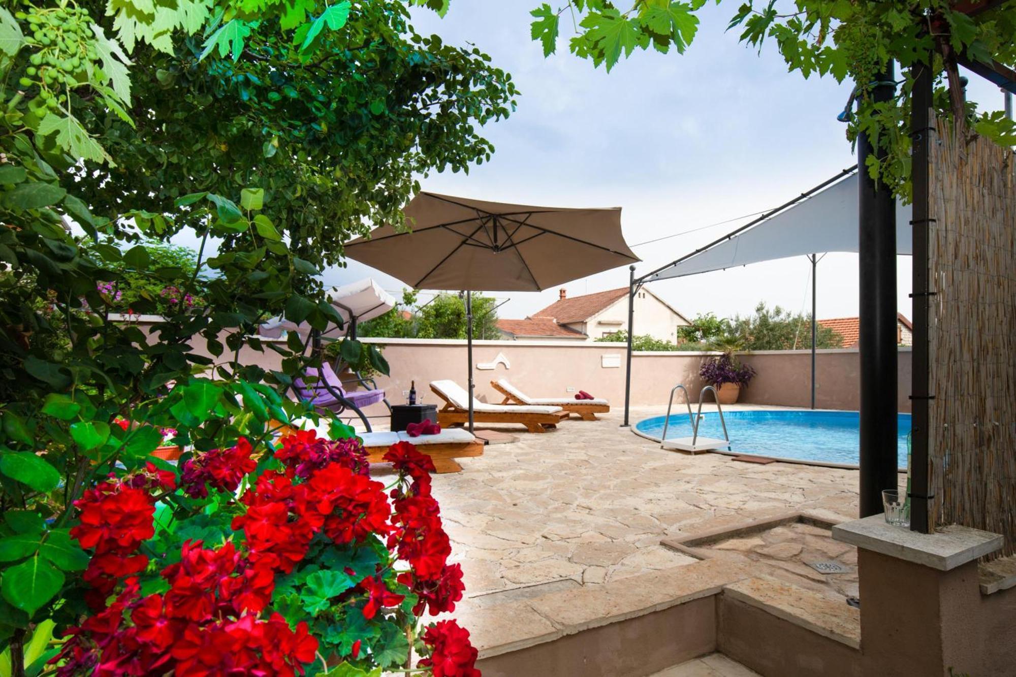 Pool Apartment Bakija 2 - Happy Rentals 파코스탄 외부 사진