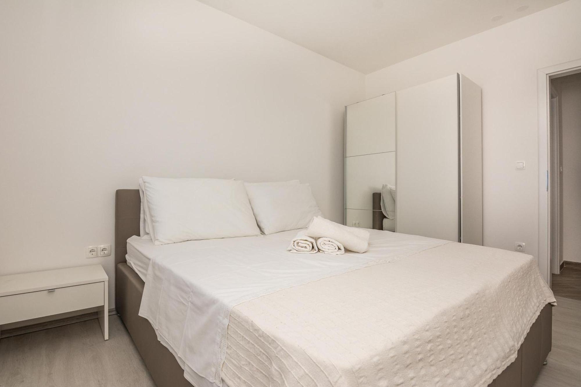 Pool Apartment Bakija 2 - Happy Rentals 파코스탄 외부 사진