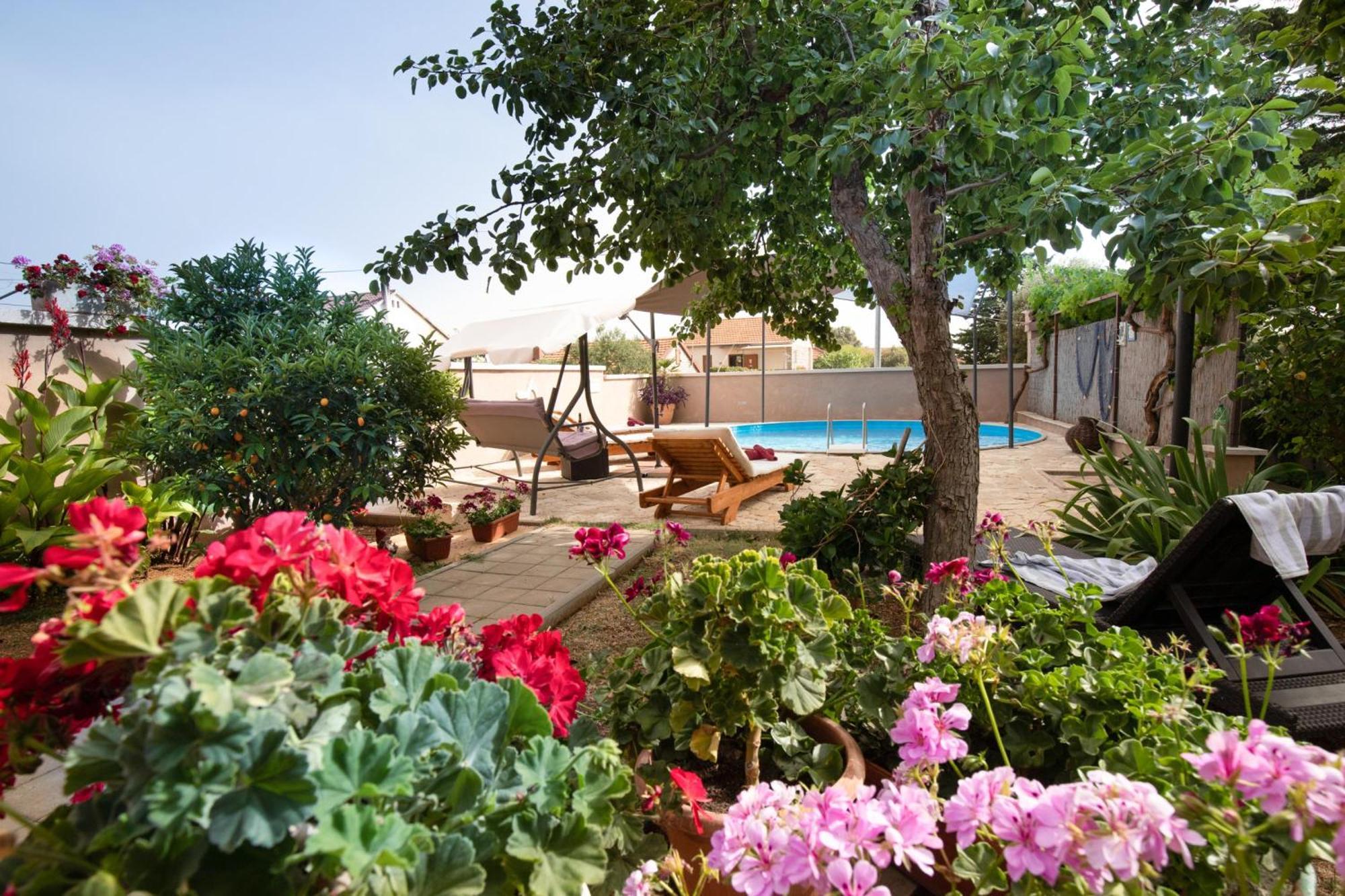 Pool Apartment Bakija 2 - Happy Rentals 파코스탄 외부 사진