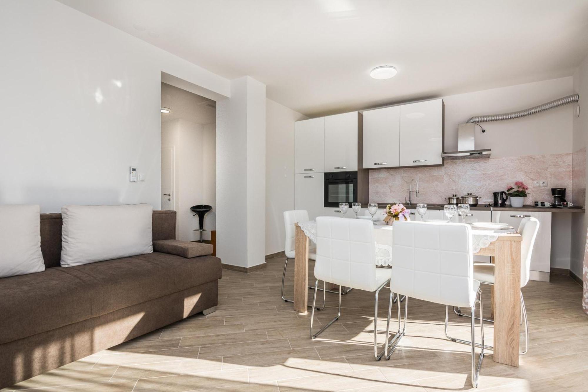 Pool Apartment Bakija 2 - Happy Rentals 파코스탄 외부 사진